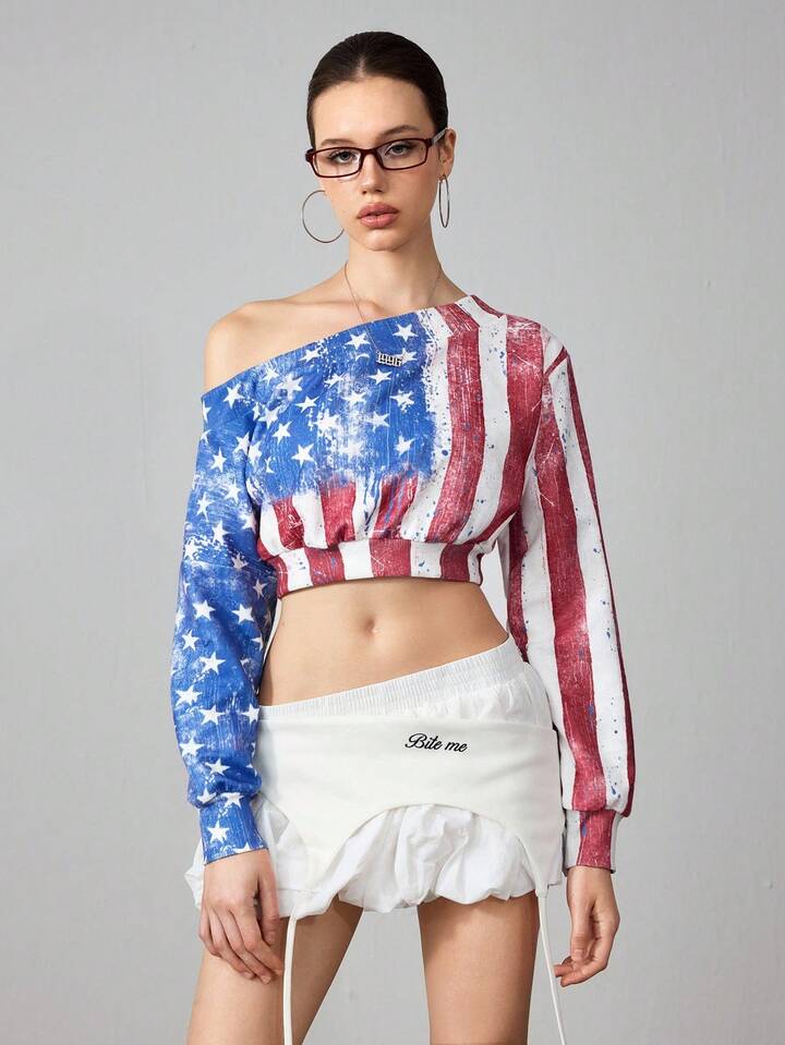 ROMWE Avant Women's Y2K Retro Sports Style Jersey Girl American Flag Print Cropped Oblique Shoulder Sweatshirt