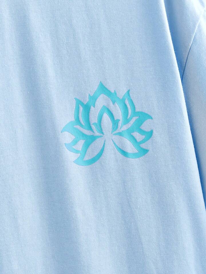 The White Lotus Casual Vacation Beach Blue Lotus Floral Print Women T-Shirt
