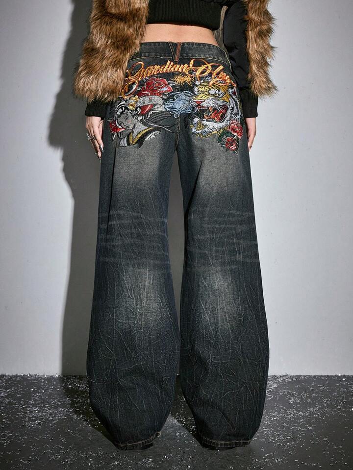 J-Fashion Autumn/Winter New Chinese Style Tiger Head Geisha Figure English Embroidery Super Low Waist Retro Women Jeans