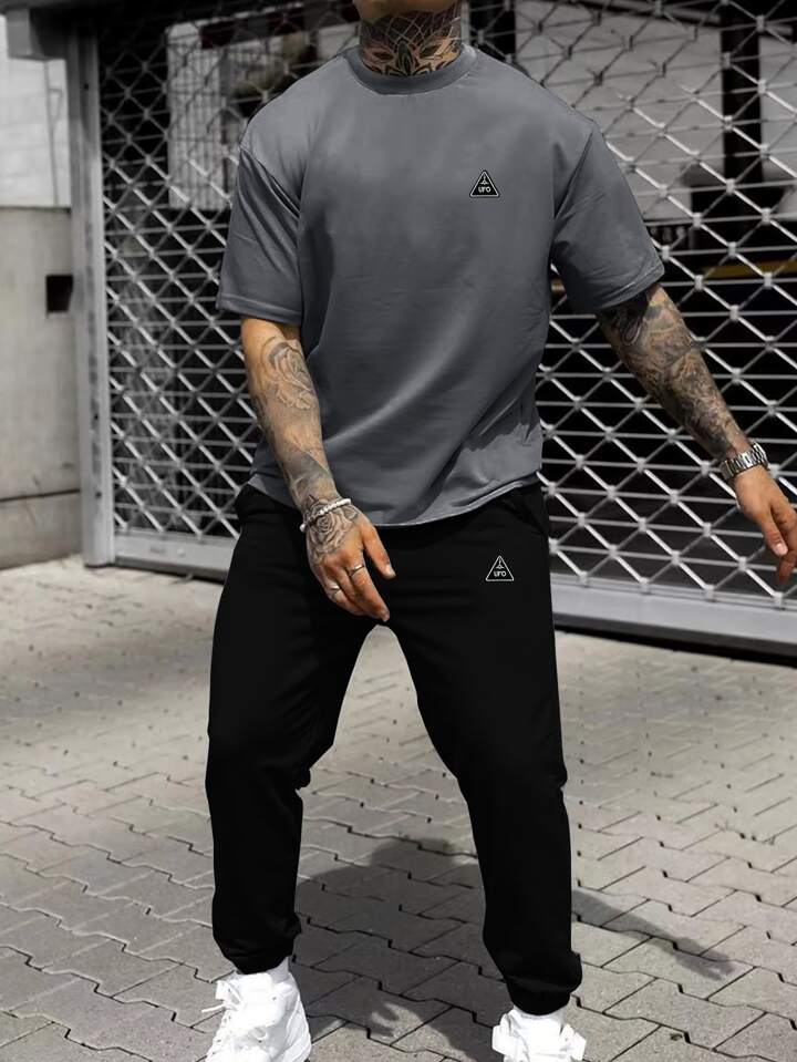 Guys Letter Graphic Tee & Drawstring Waist Sweatpants