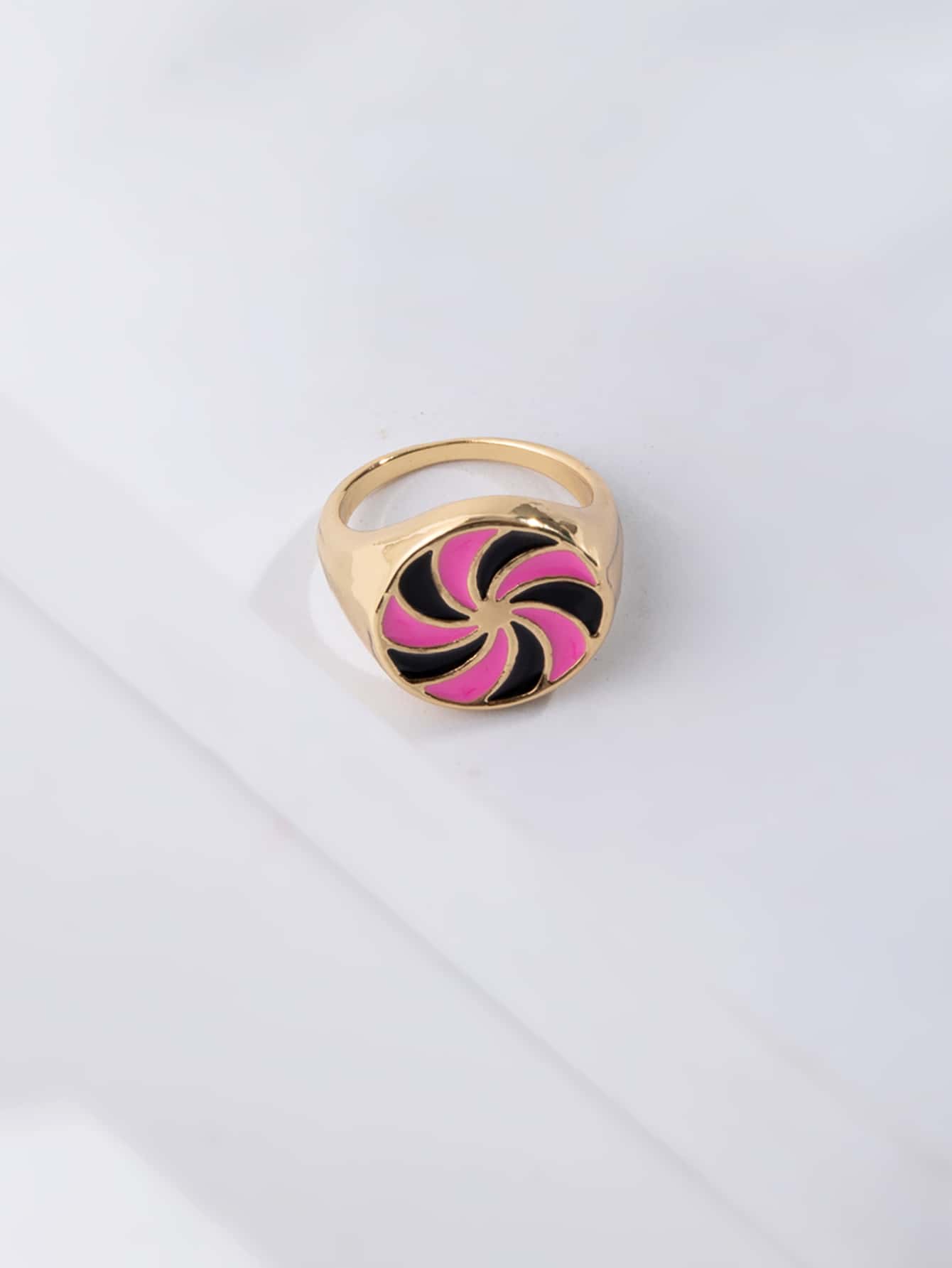 Geo Decor Ring
