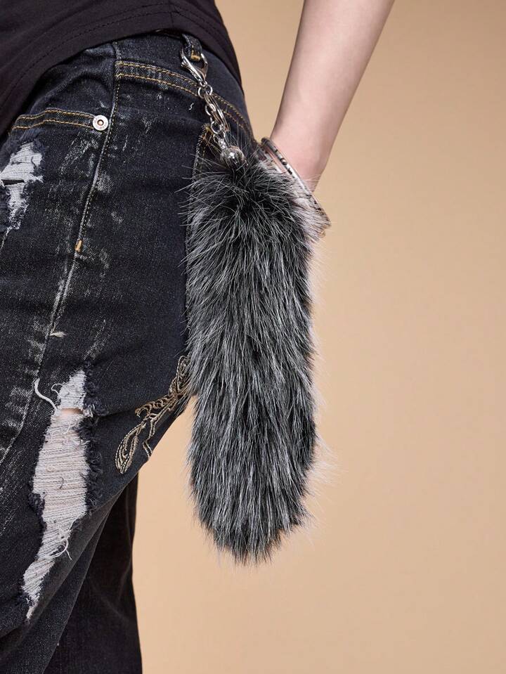 Grunge Punk 1pc Y2K Fashion Retro Goth Style Ombre Faux Fur Fake Animal Fox Tail Keychain, Suitable For Women/Girls Everyday Wear, Holiday Gift, Halloween