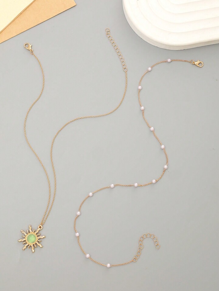 Fairycore 1pc Faux Pearl Necklace With Olive Green Sun Shaped Pendant, Daily Wear & Holiday Gift 5 Fairycore 1pc Faux Pearl Necklace With Olive Green Sun Shaped Pendant, Daily Wear & Holiday Gift