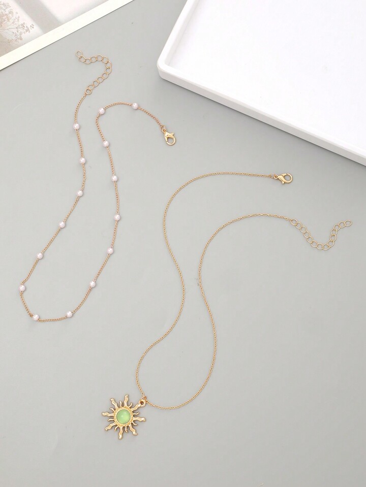 Fairycore 1pc Faux Pearl Necklace With Olive Green Sun Shaped Pendant, Daily Wear & Holiday Gift 6 Fairycore 1pc Faux Pearl Necklace With Olive Green Sun Shaped Pendant, Daily Wear & Holiday Gift