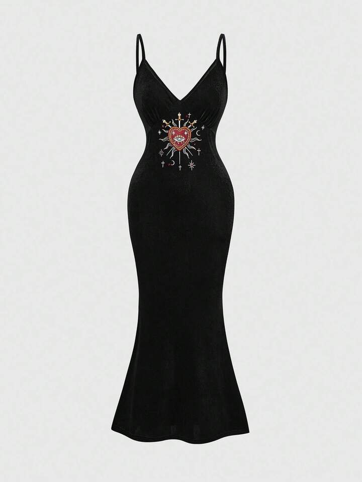 Gothic Mysterious Eye & Heart Embroidery Pattern Vintage Velvet Dress, Halloween