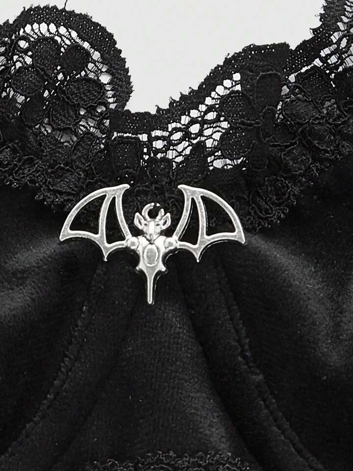 Grunge Punk Ladies Velvet & Lace & Underwire Design Bat Shaped Pendant Bralette, Lingerie 3 Grunge Punk Ladies Velvet & Lace & Underwire Design Bat Shaped Pendant Bralette, Lingerie