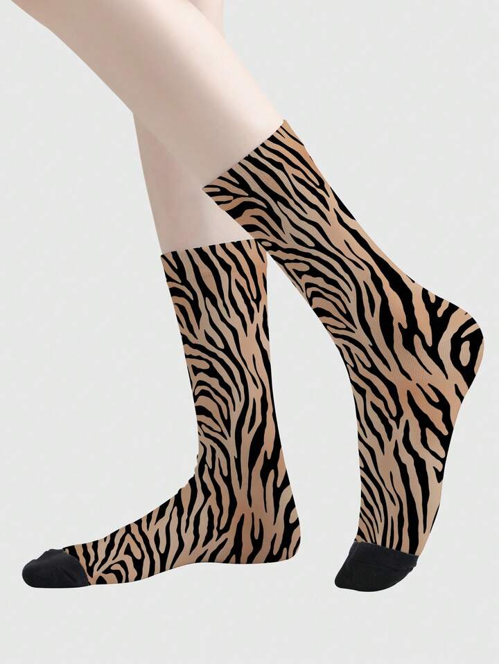 Grunge Punk 1 Pair Women's 360 Printing Mid-Calf Socks, 3D Printed Leopard Pattern Cute & Sweet Socks For Daily Wear, Soft & Breathable, Fashionable Casual Street Style Socks For Outdoor Sports, Running, Basketball