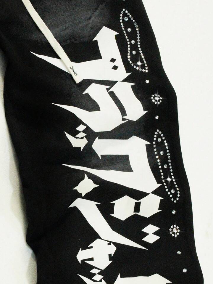 Black Jack X ROMWE Men Cartoon Figure Graphic Rhinestone Print Straight Leg Sweatpants 4 Black Jack X ROMWE Men Cartoon Figure Graphic Rhinestone Print Straight Leg Sweatpants