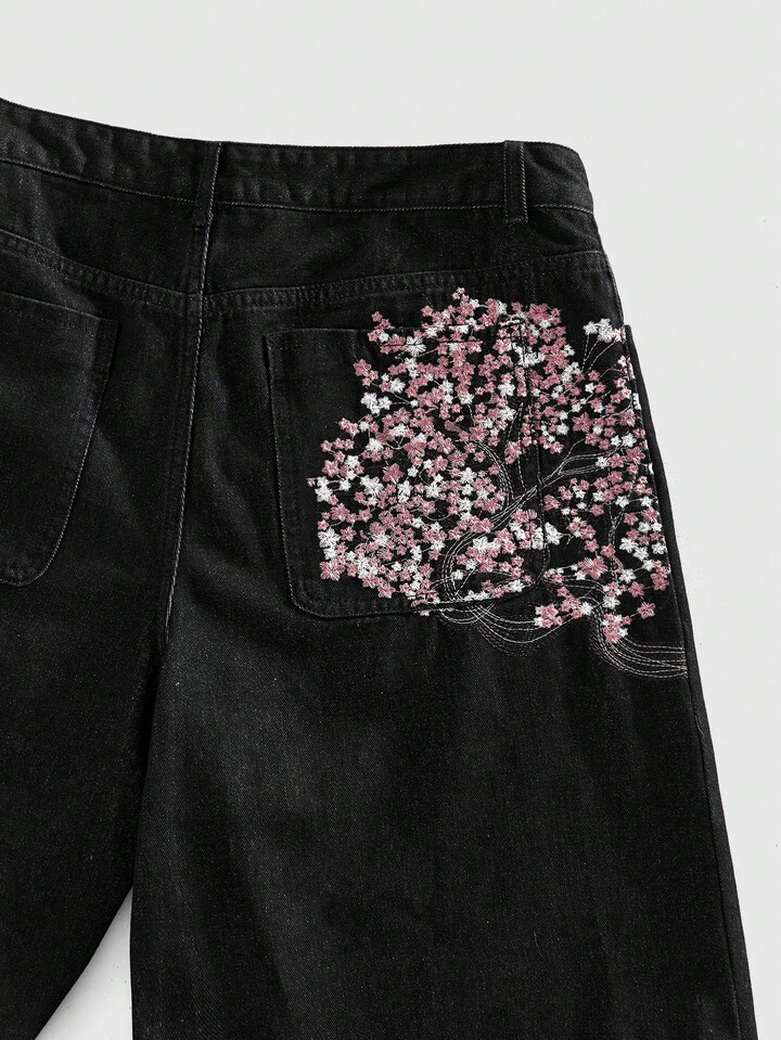 Men's Floral Embroidery Pattern Loose Fit Denim Shorts