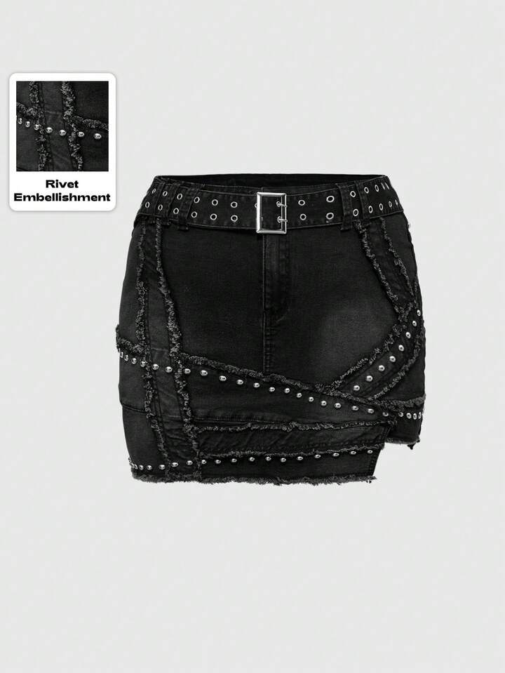 Grunge Punk Grunge-Punk Vintage Patch Frayed Rivet Washed Denim Plus Size Women Skirt, Hippy Autumn/Winter Plus Size Metal Grommet Waist Belt Patch Frayed Design Edgy Sexy Women Bottom Denim Mini Skirt