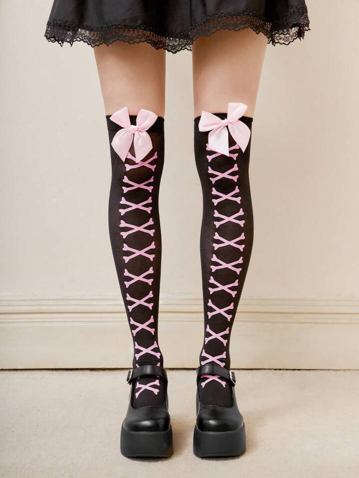 J-Fashion 1pair Women Bone Print Bow Decor Over The Knee Socks