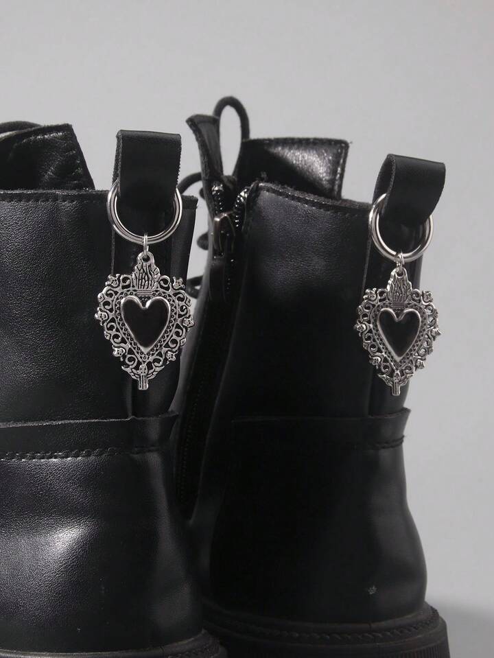 2pcs/Set Vintage Gothic Devil Eye & Heart Pendant Shoe Boot Bag Decoration Accessories