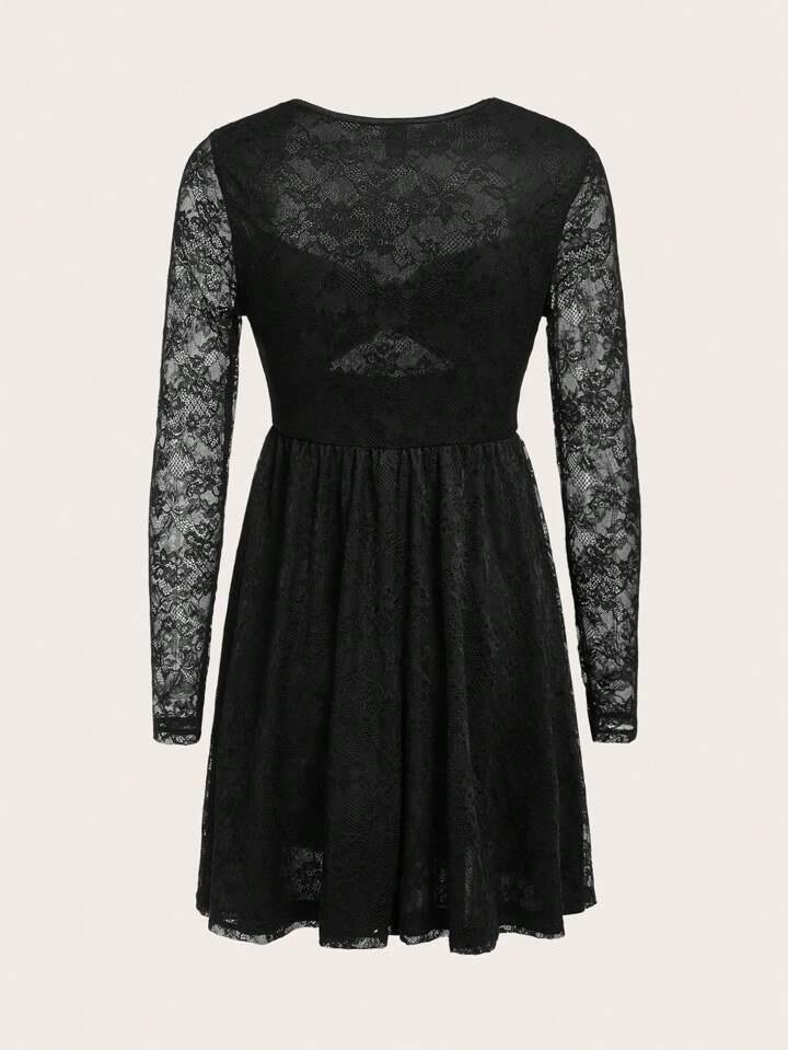 Contrast Lace Cut Out Heart Decor Dress