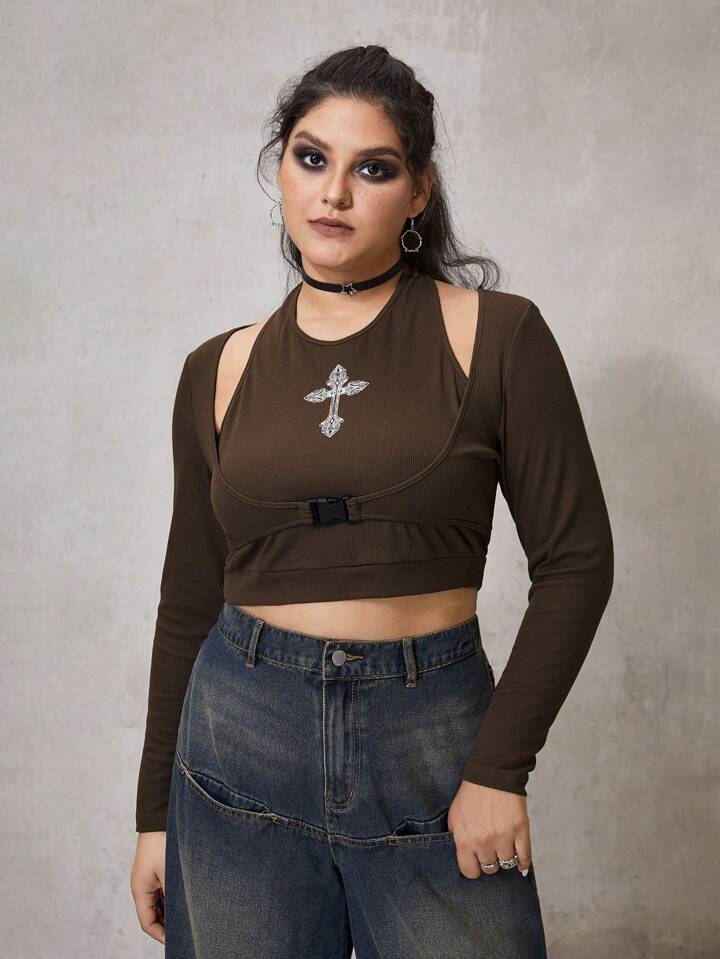 Plus Buckle Detail Cross Print Halter Neck Crop Top