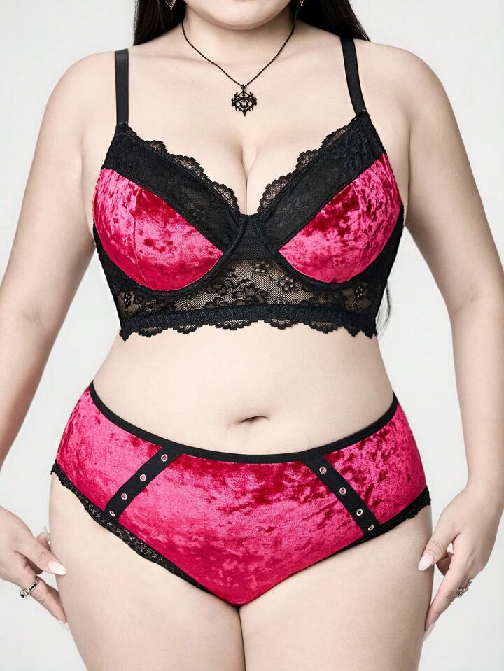 Plus Size Gothic Velvet Underwire Grommet Lace Trim Triangle Panty Lingerie Set